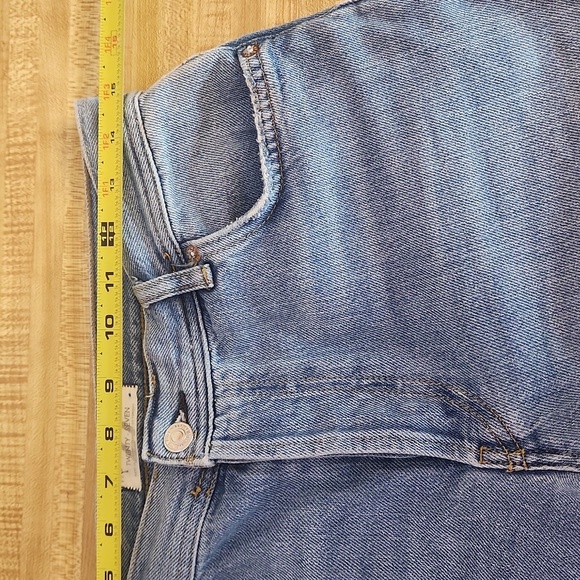 FP WE THE FREE Straight Leg Raw Hem Jeans, size 27 - Picture 5 of 13